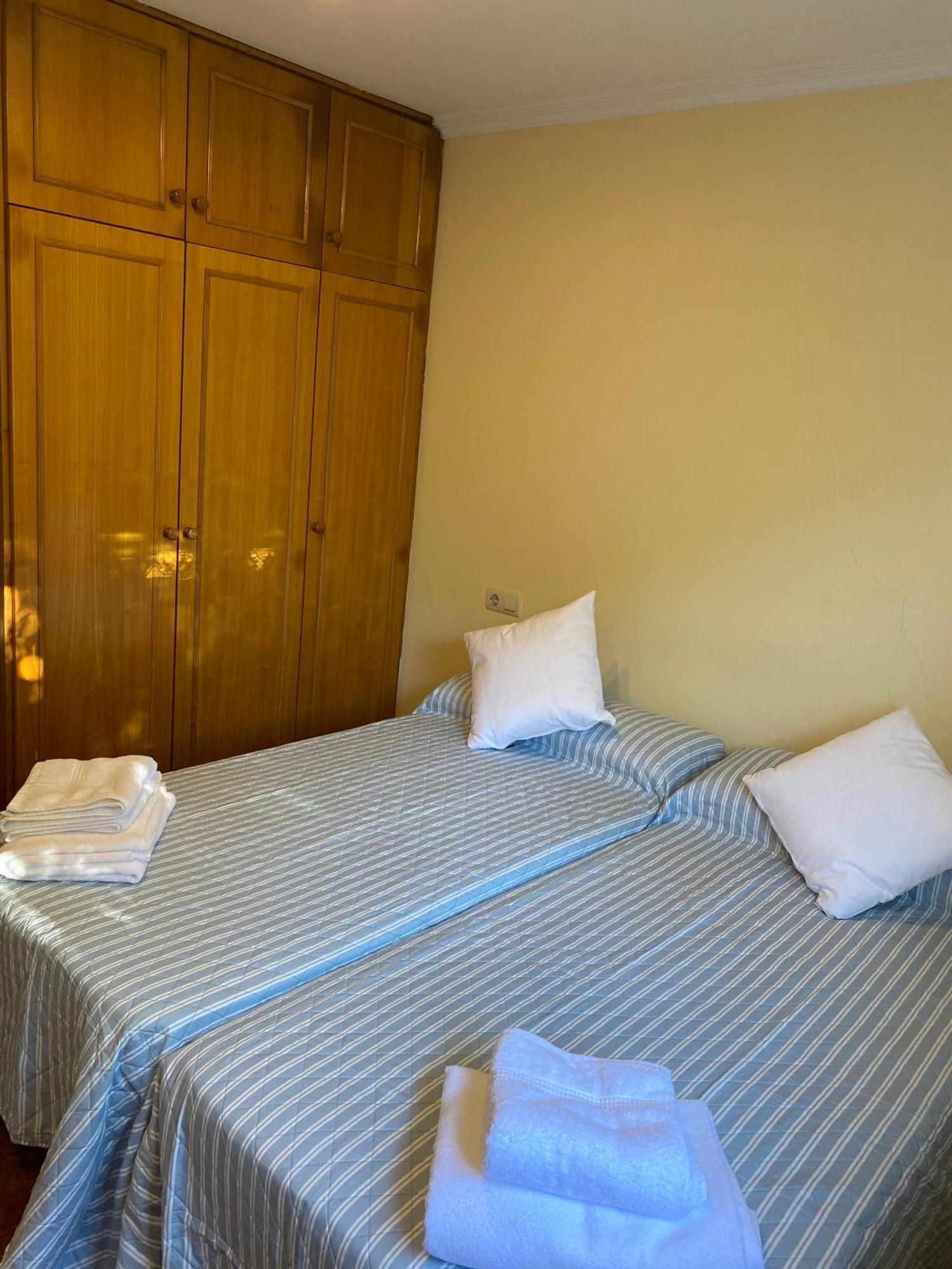 Chalet Adosado Independiente En Vigo - Canido Oya Luaran gambar