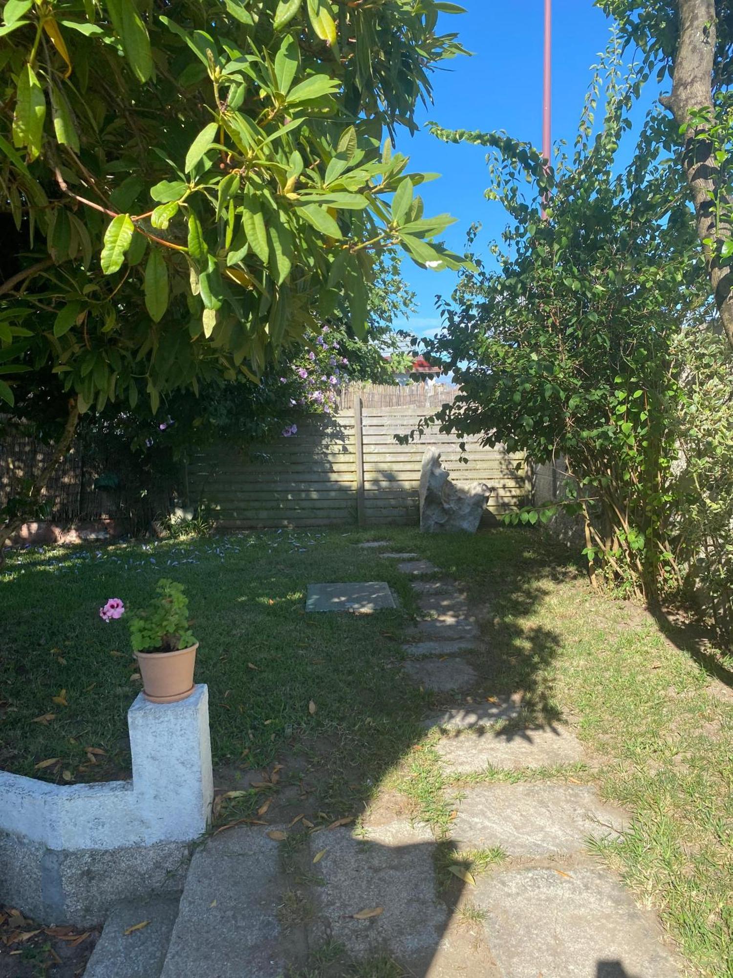 Chalet Adosado Independiente En Vigo - Canido Oya Luaran gambar