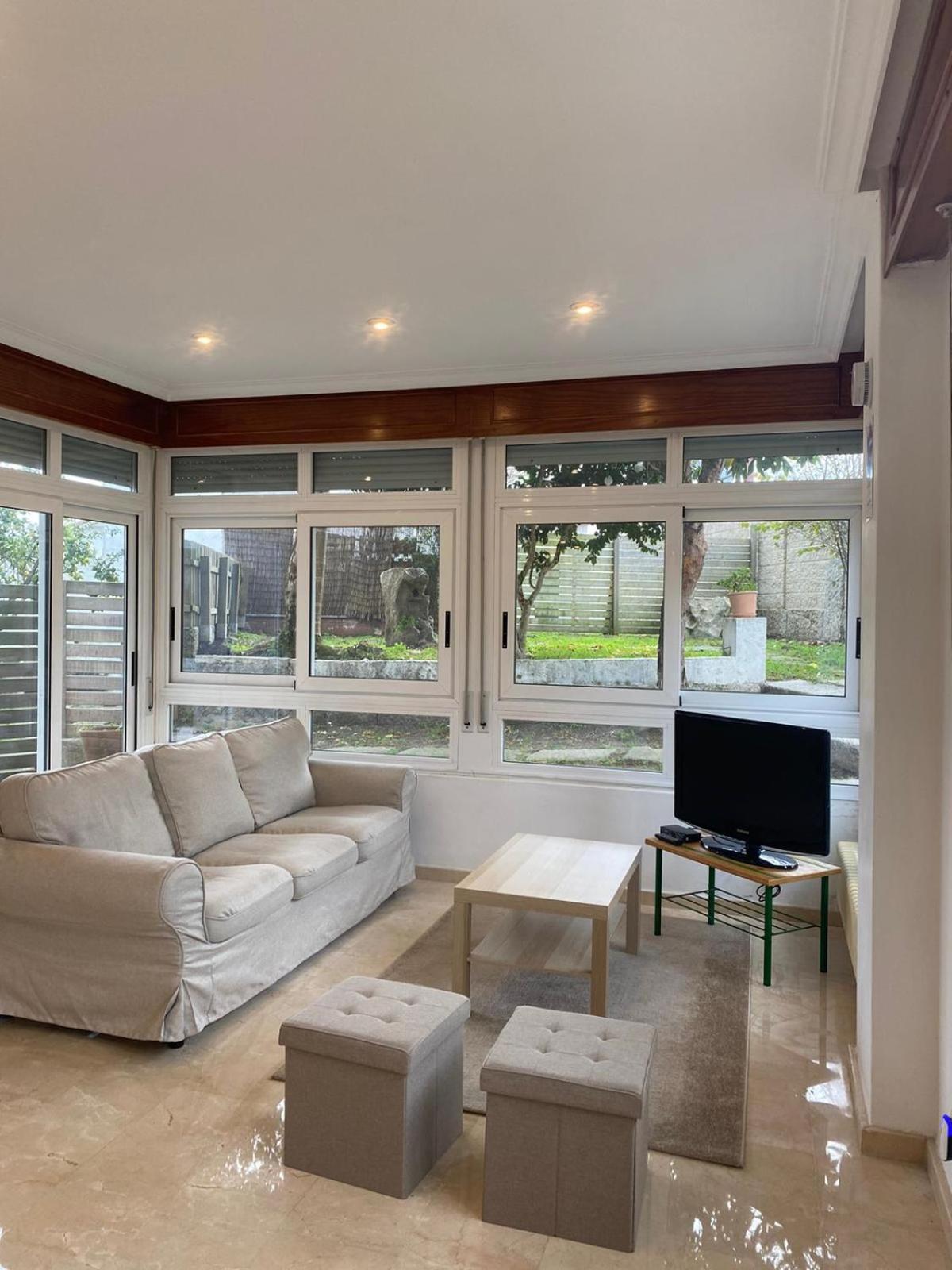 Chalet Adosado Independiente En Vigo - Canido Oya Luaran gambar